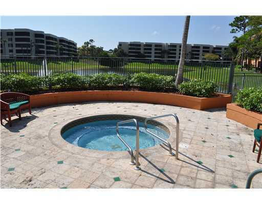 Foto del edificio - 1725 Palm Cove Blvd