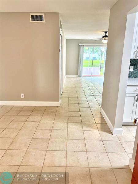 Foto del edificio - 4730 NW 10th Ct