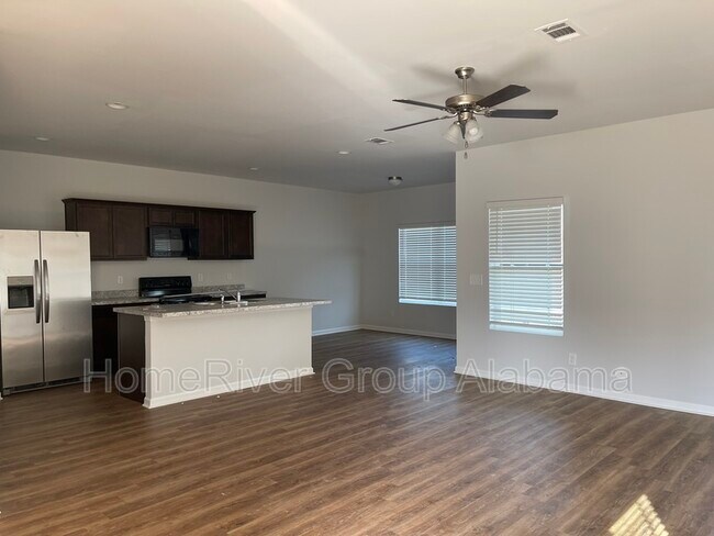 Building Photo - 12684 Waterbury Way