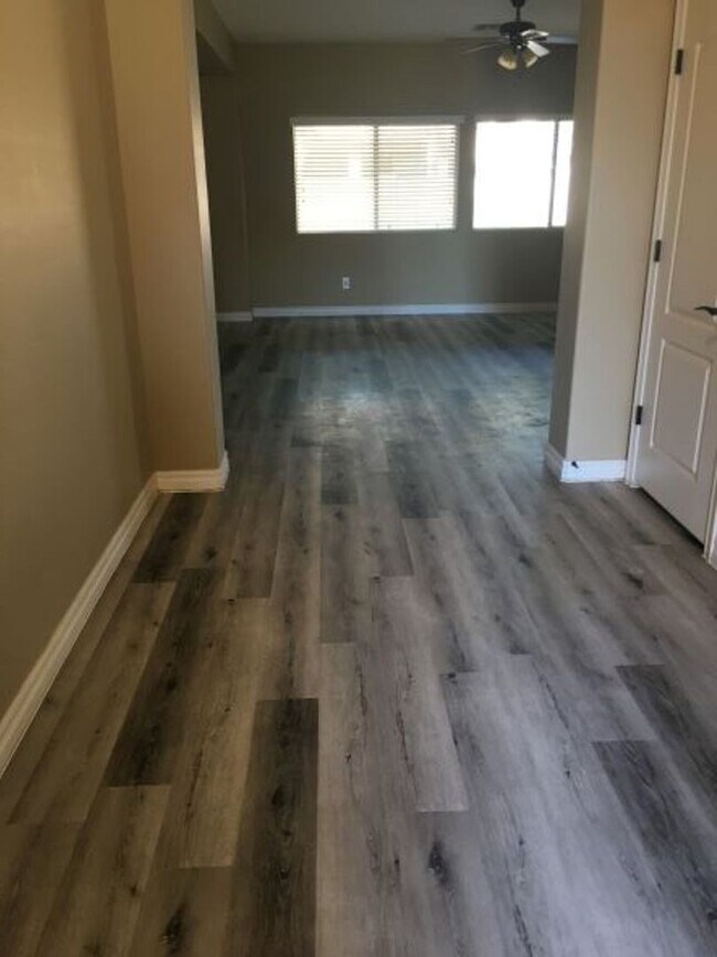 Foto del edificio - Call For Showing Appointment 4805992545