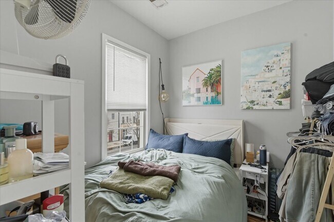 Foto del edificio - 3727 N Ashland Ave
