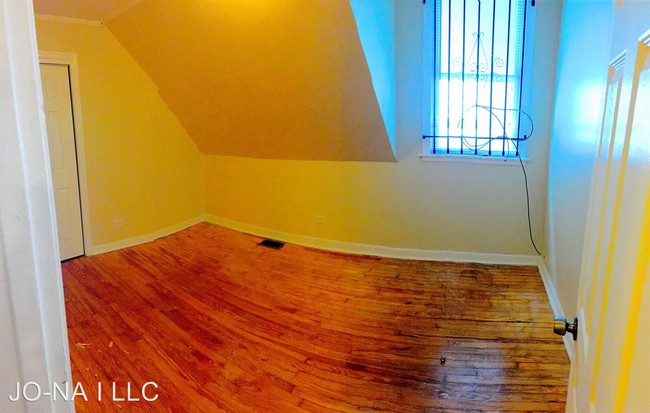 Building Photo - 444 W 118th St