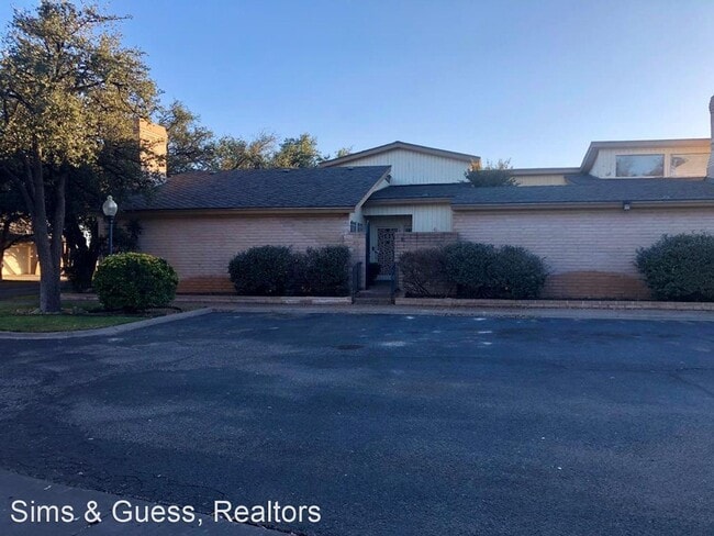 Building Photo - 3 br, 3.5 bath House - #1 Chimney Hollow