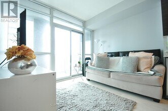 Building Photo - 169 Fort York Blvd