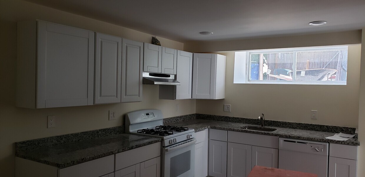Foto principal - 32 Centennial Ave