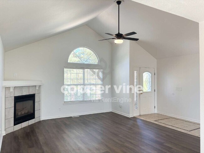 Foto del edificio - 700 4th St