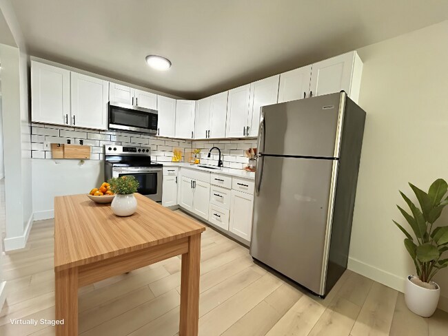 Photo - 1843 Parkway Blvd Apartment