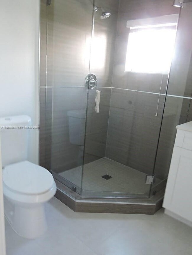 Foto del edificio - 3323 SW 87th Pl