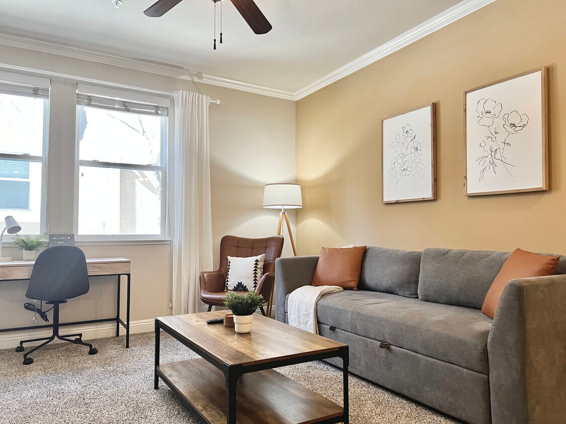 Foto principal - 11380 S Virginia St