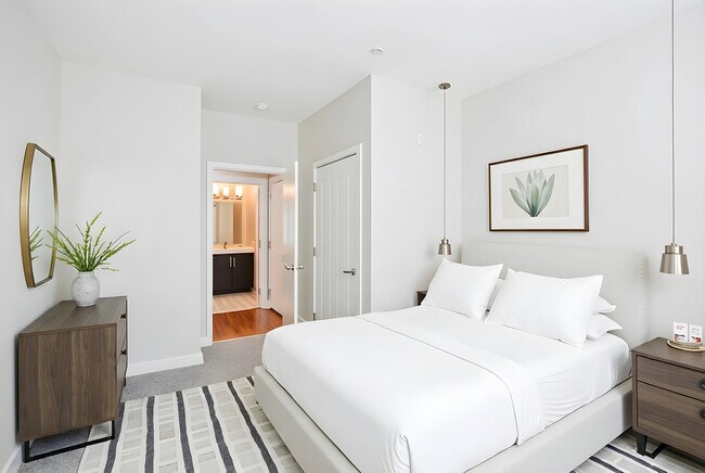 1 habitación, 1 baño - 686 pies cuadrados - Dormitorio - The Box District