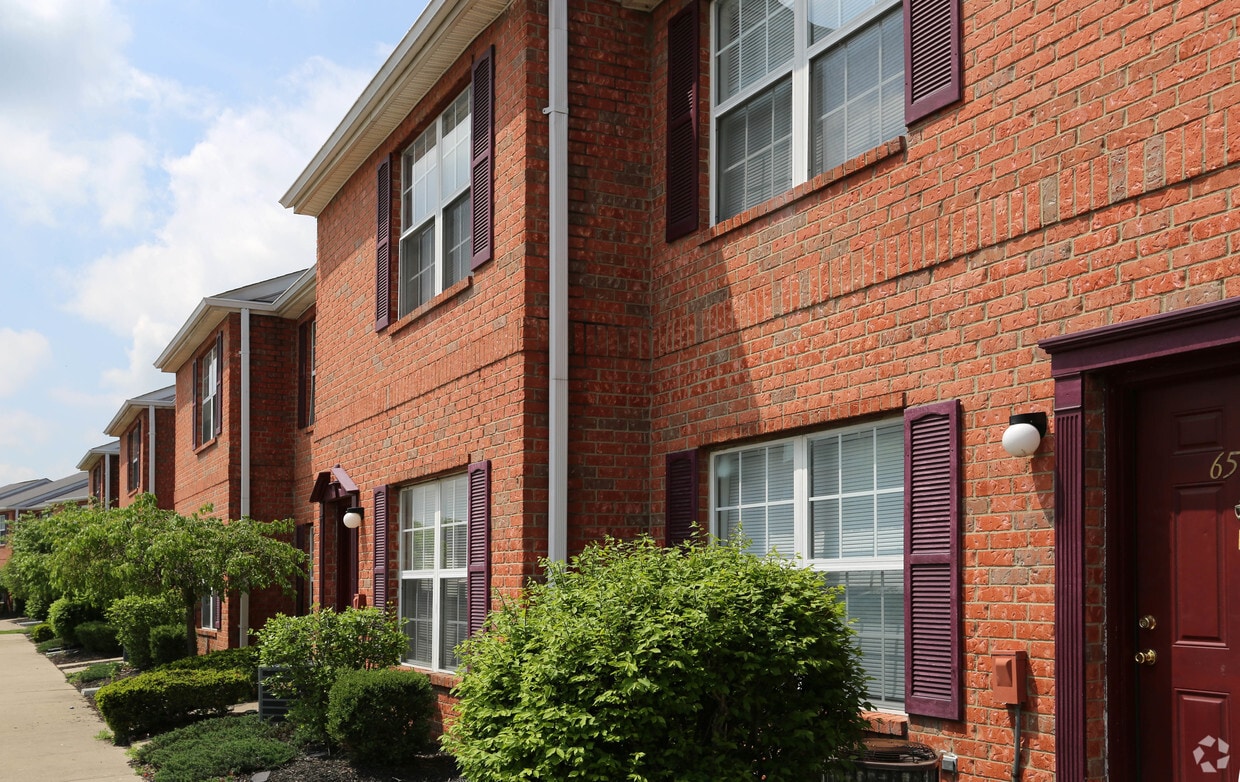 Primary Photo - Lakota Point Townhomes