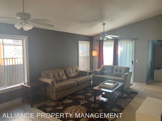 Foto del edificio - 2 br, 2 bath House - 2130 Fairfax Place