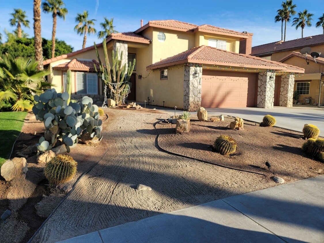 Primary Photo - 44870 Seeley Dr
