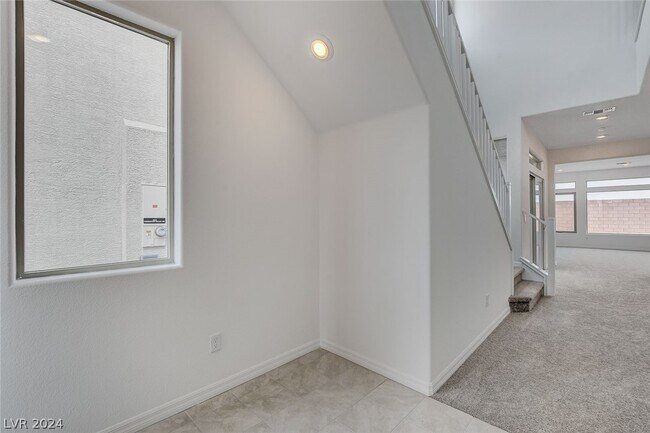 Building Photo - 8920 Pemberton Valley Dr