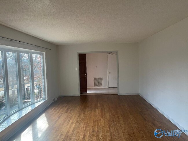 Foto del edificio - 7110 Jones Valley Dr SE