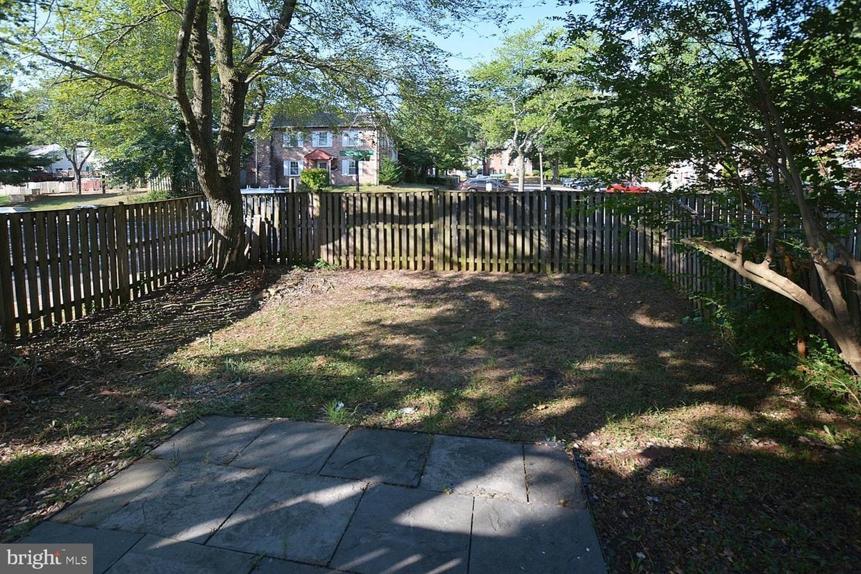 Primary Photo - 16620 Geddy Ct