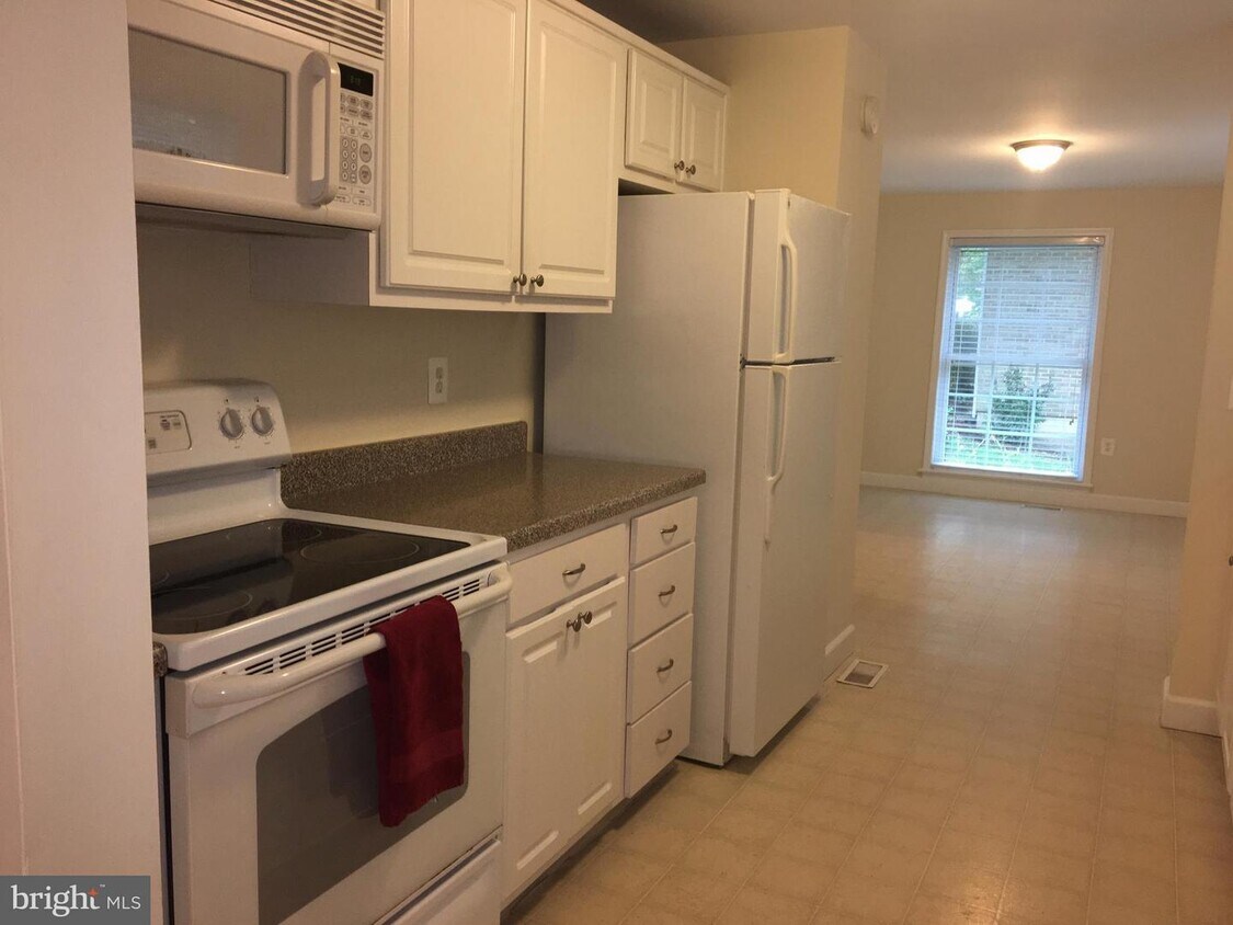 Primary Photo - 6038 Heathwick Ct
