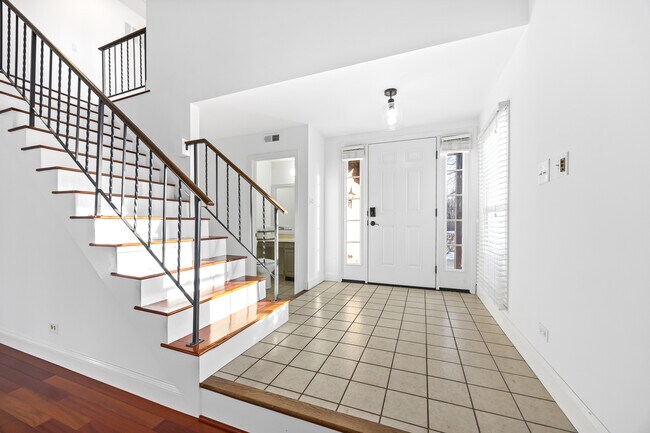 Foto del edificio - 120 White Birch Ln