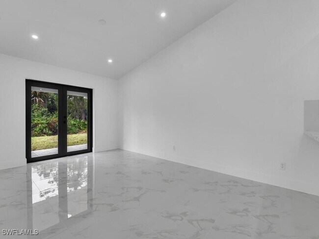 Foto del edificio - 4929-4931 Leonard Blvd S