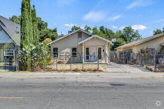 Building Photo - 3533 21st Ave