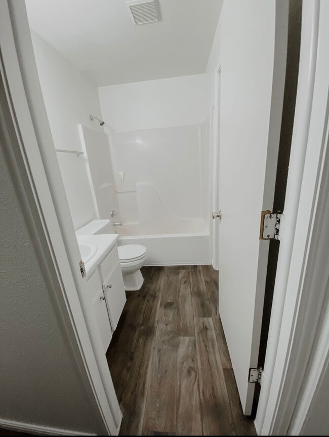 Bathroom - North Pointe Apartments