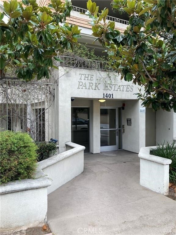 1401 N Greenbrier Rd Unit 105, Long Beach, CA 90815 Condo for Rent in