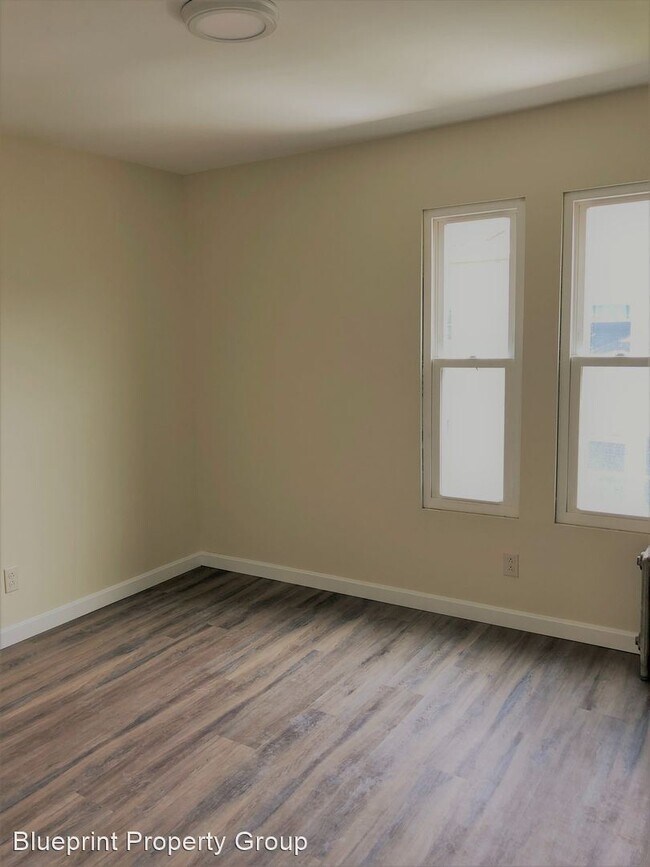 Foto del edificio - 598 Tyler St