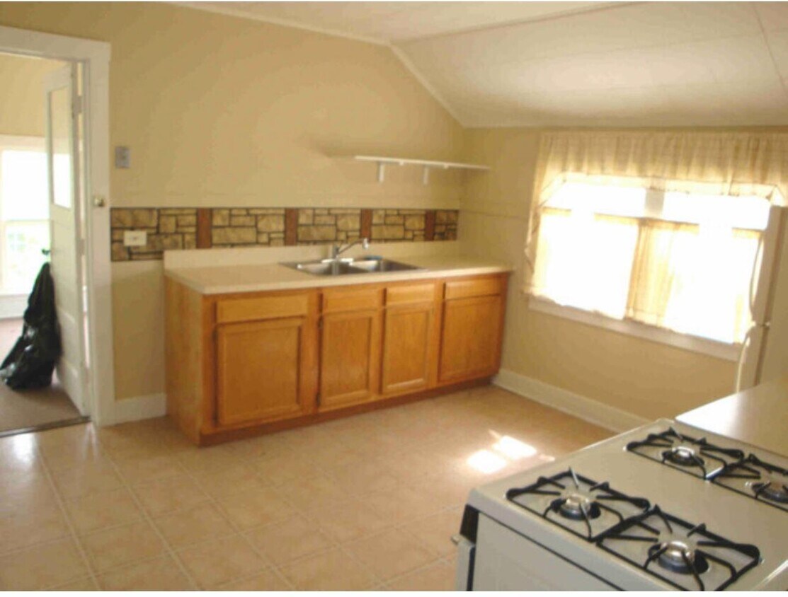 Foto principal - 316 N Van Buren St