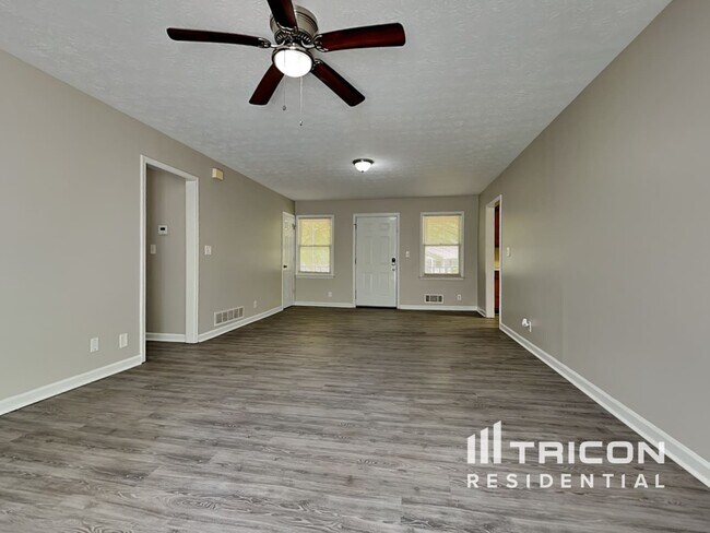 Building Photo - 115 W Forest Drive Covington GA
