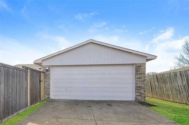Building Photo - 741 Cambridge Dr