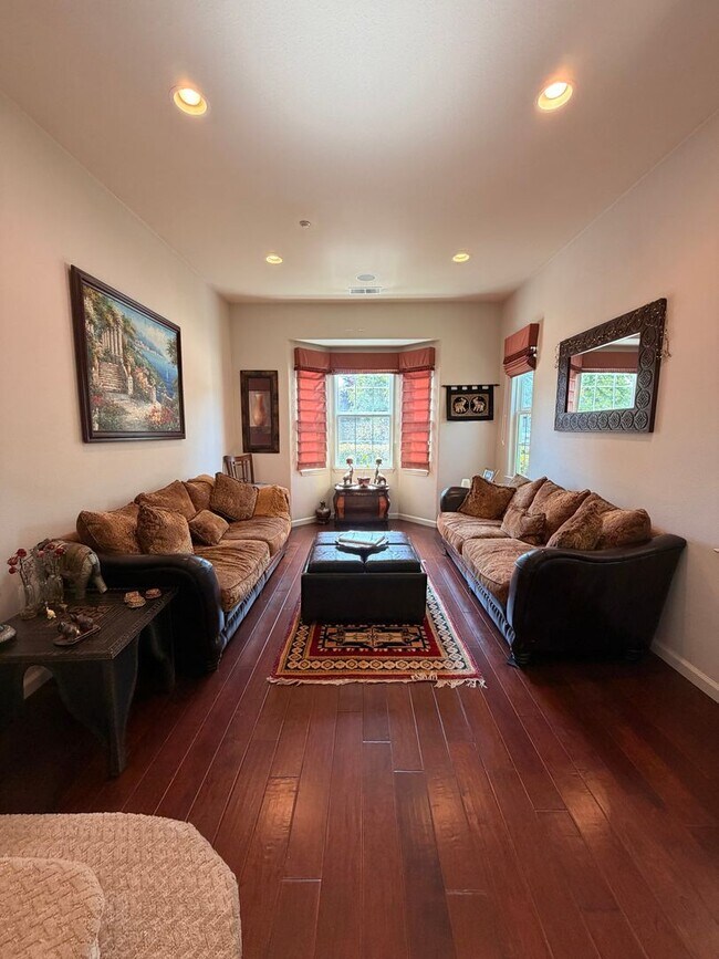 Foto del edificio - Coming September - Beautiful Deerfield Home in One of Scotts Valley's Most Desirable Neighborhoods