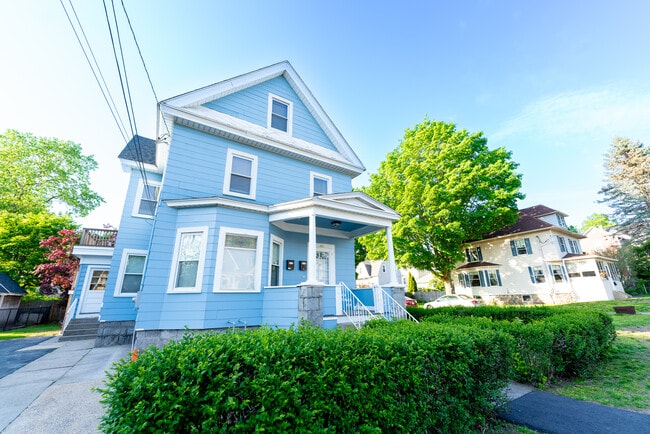 Photo - 323 Middlesex St Apartments