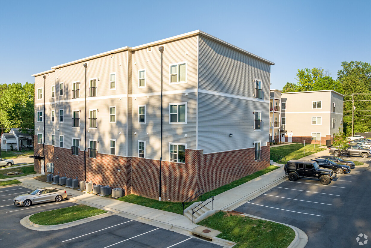 Building Photo - 600 Station Square Apartments