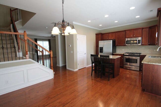 Building Photo - Exclusively Offered by Muse Realty, LLC