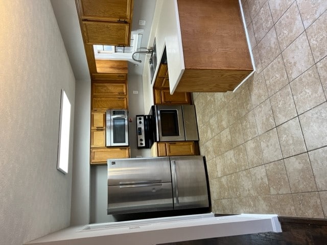 Building Photo - 407 Bertha Way