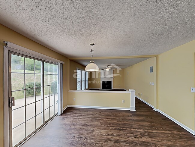 Building Photo - 515 Bass Chase NW