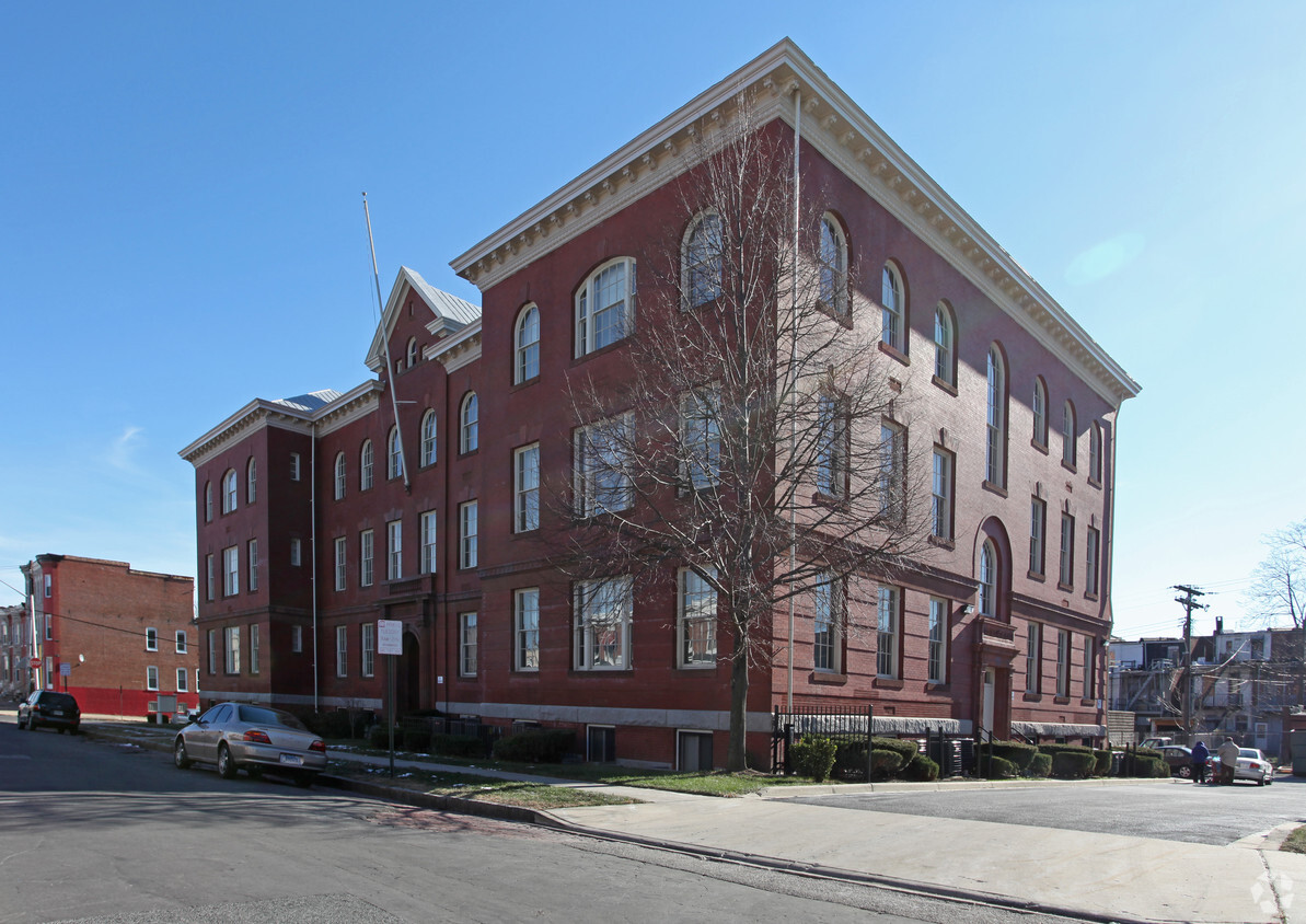 Foto principal - Coleman Manor Apartments