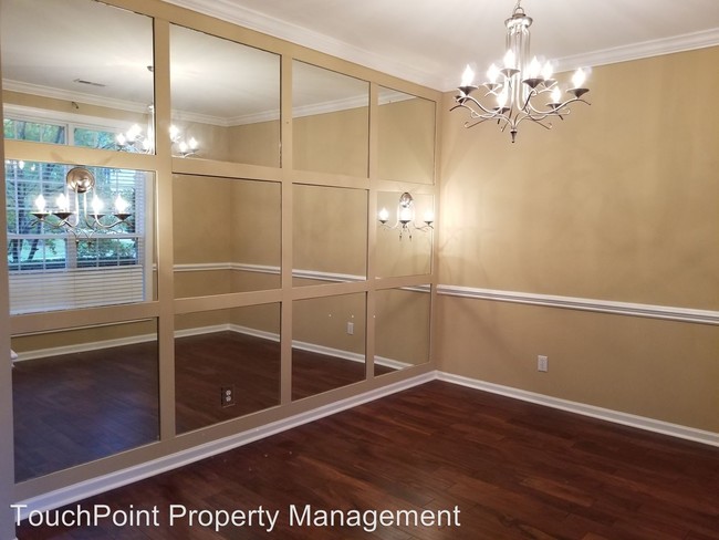 Building Photo - 15530 Sullivan Ridge Dr