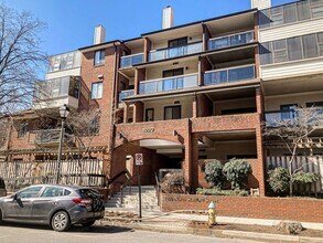 Building Photo - 1020 N Stafford St