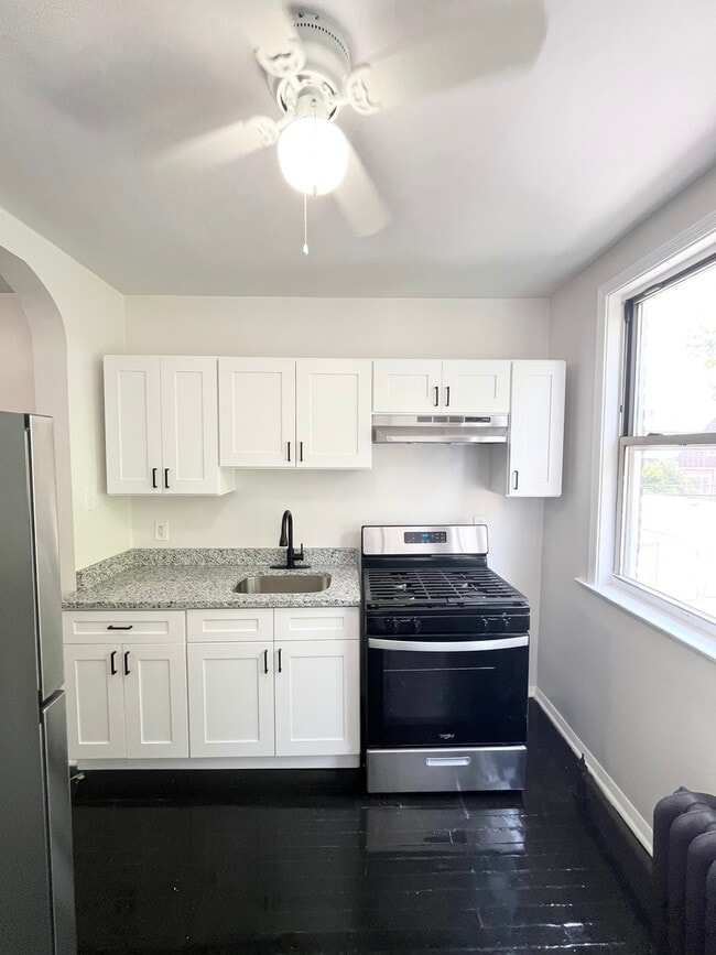Foto del edificio - 948 N Kildare Ave