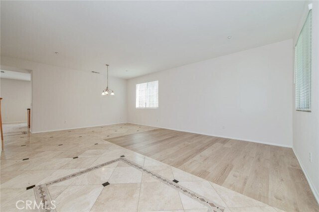 Foto del edificio - 16432 Landmark Dr