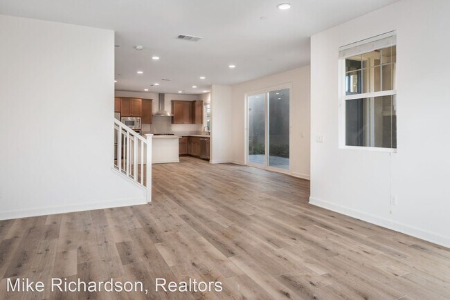 Foto del edificio - 4 br, 2.5 bath House - 6628 Calle Koral