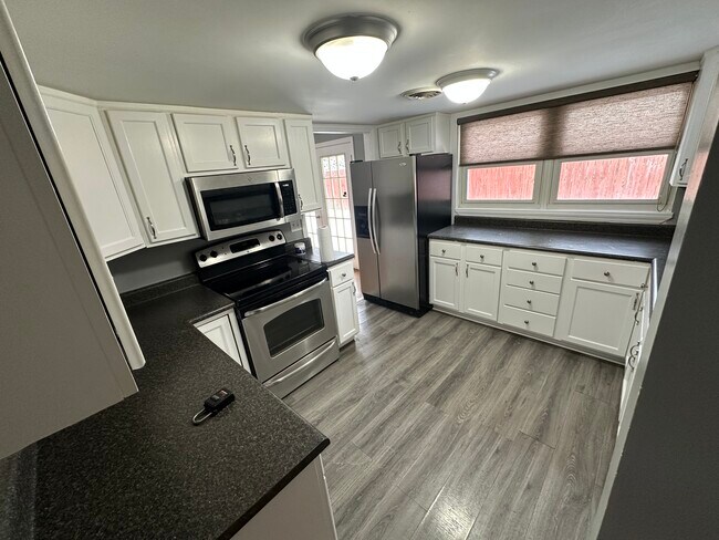 Foto del edificio - 3974 Maricarr Dr