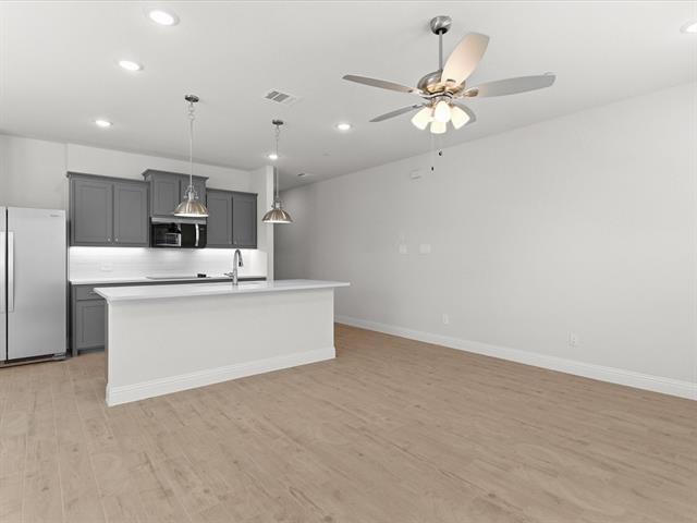 Foto del edificio - 2670 Copper Breaks St