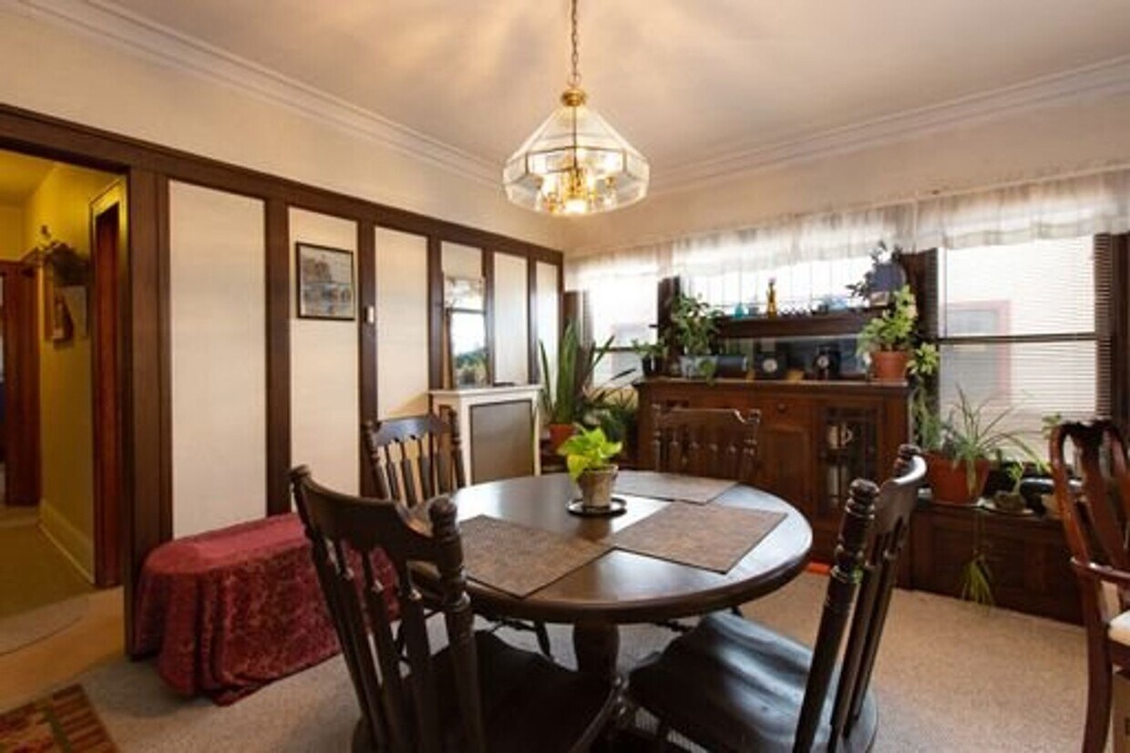 3807 Garfield Ave, Minneapolis, MN 55409 Apartments in Minneapolis, MN