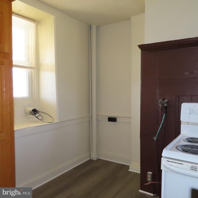 Foto del edificio - 11677 Lincoln Way W