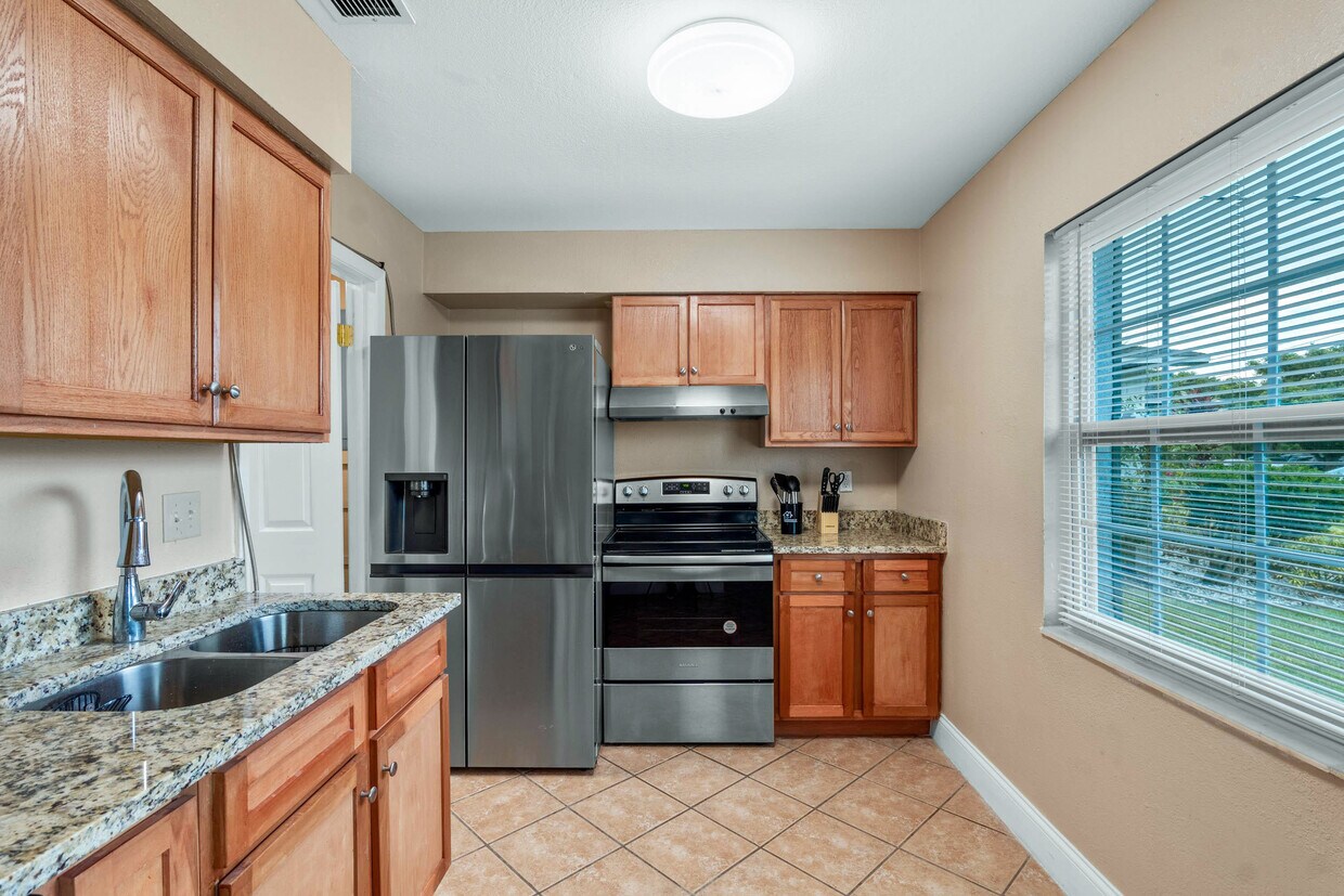 Primary Photo - 333 Amador Cir