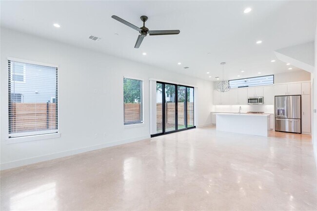 Foto del edificio - 1116 Walton Ln