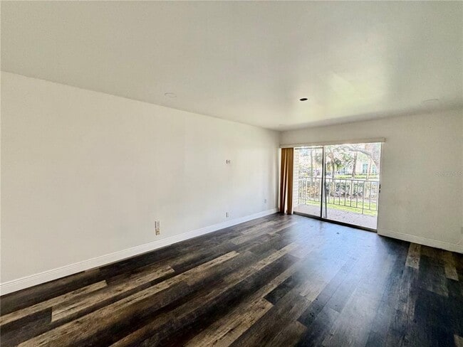 Foto del edificio - 3325 Bayshore Blvd