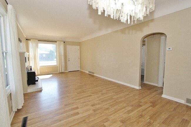 Building Photo - Charming Home in Caldwell